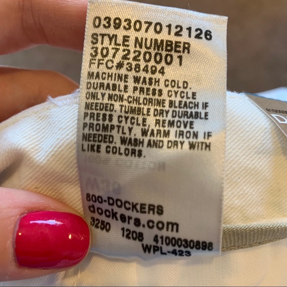 NWT 100% Cotton Khaki Shorts - Picture 5 of 8